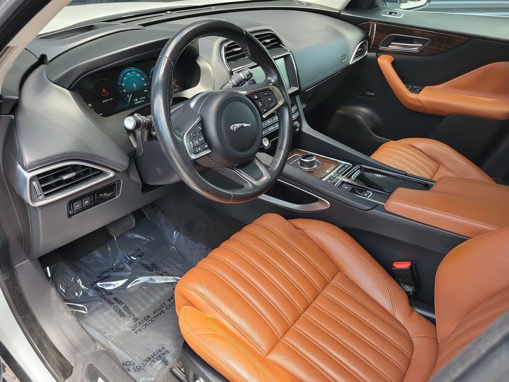 Used 2018 Jaguar F-PACE Portfolio AWD/4WD image 4