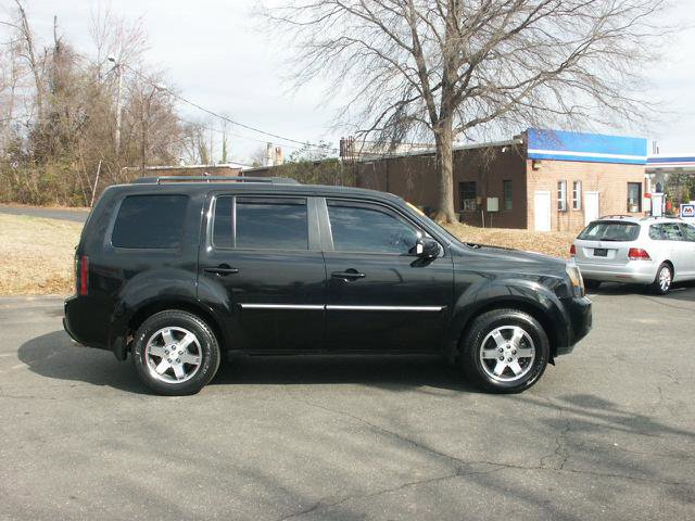 Used 2010 Honda Pilot Touring image 4