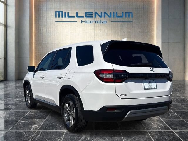 Used 2023 Honda Pilot EX-L image 3