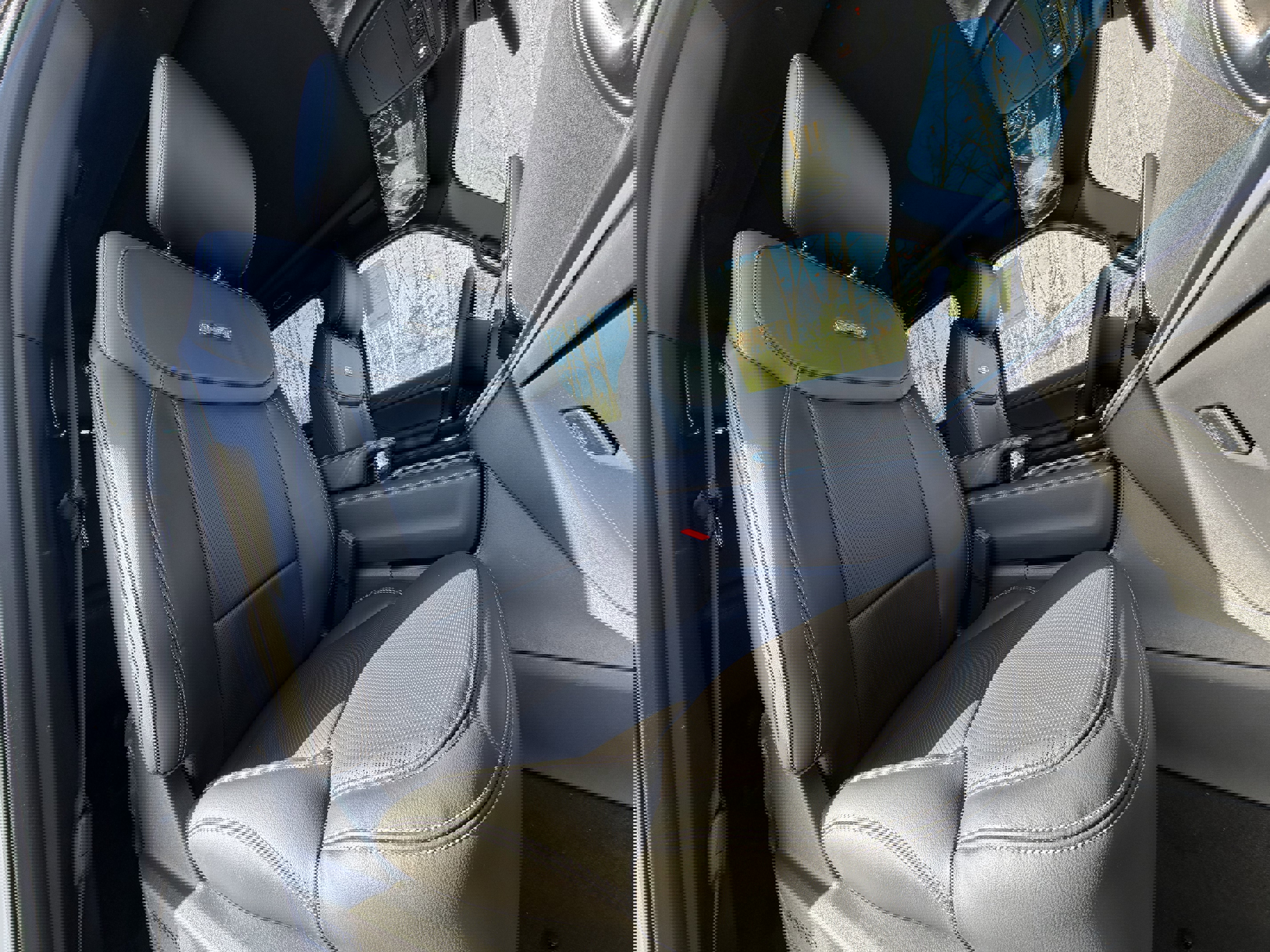 New 2025 Ford Expedition Max Platinum w/ Stealth Performance Package image 33