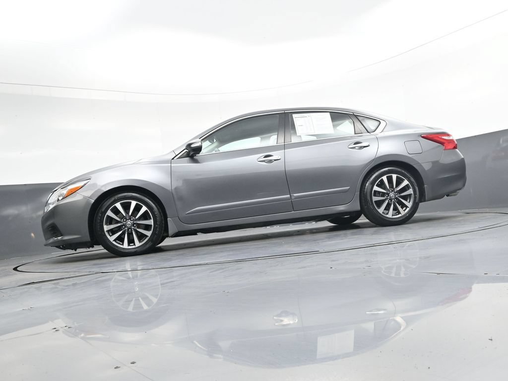 Used 2017 Nissan Altima 2.5 SV w/ Convenience Package FWD image 47
