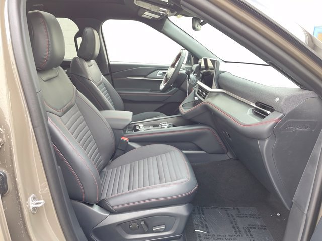 New 2026 Ford Explorer ST-Line w/ ST-Line Street Pack AWD/4WD image 38