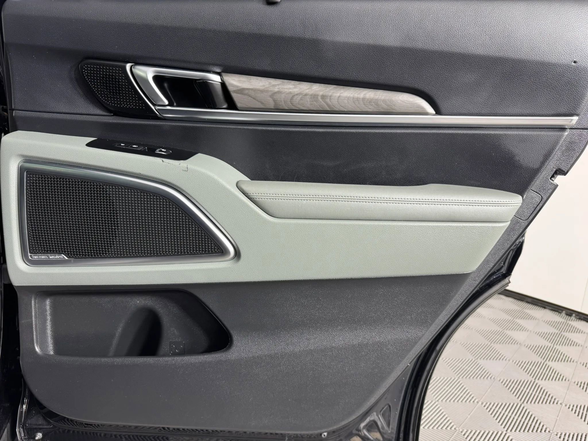 Used 2023 Kia Telluride SX Prestige X-Pro AWD/4WD image 50