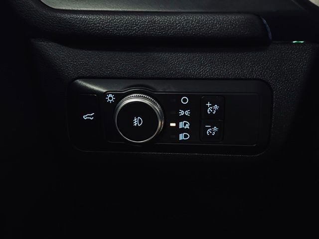 Used 2022 Ford Escape SEL image 30