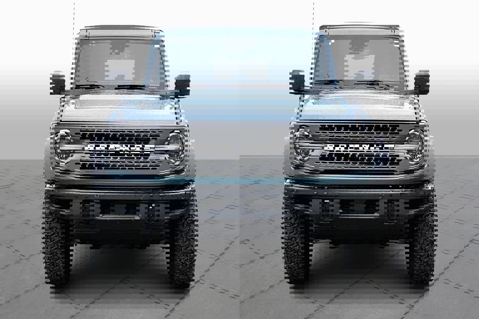 Used 2021 Ford Bronco Badlands image 3