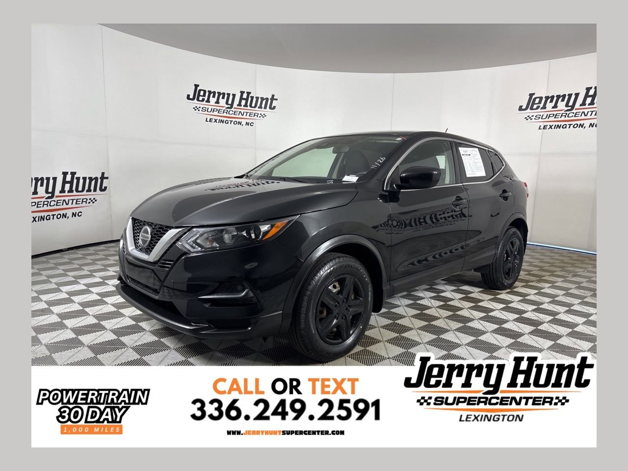 Used 2020 Nissan Rogue Sport S image 1