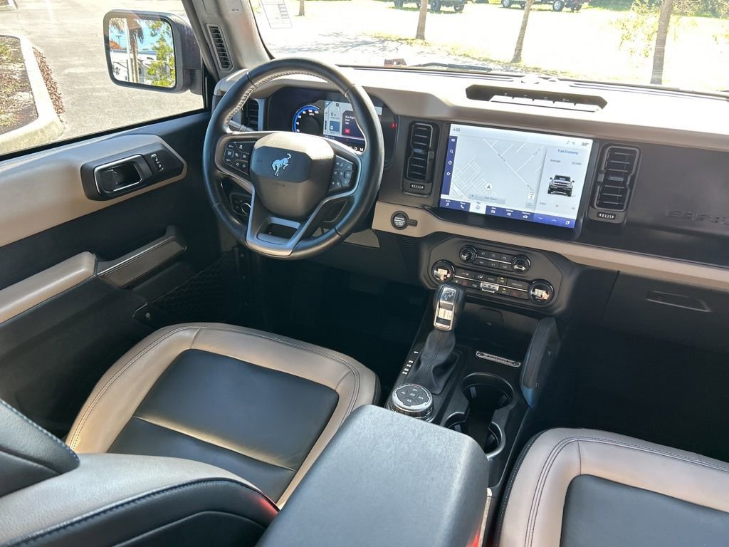 Used 2023 Ford Bronco Wildtrak image 9