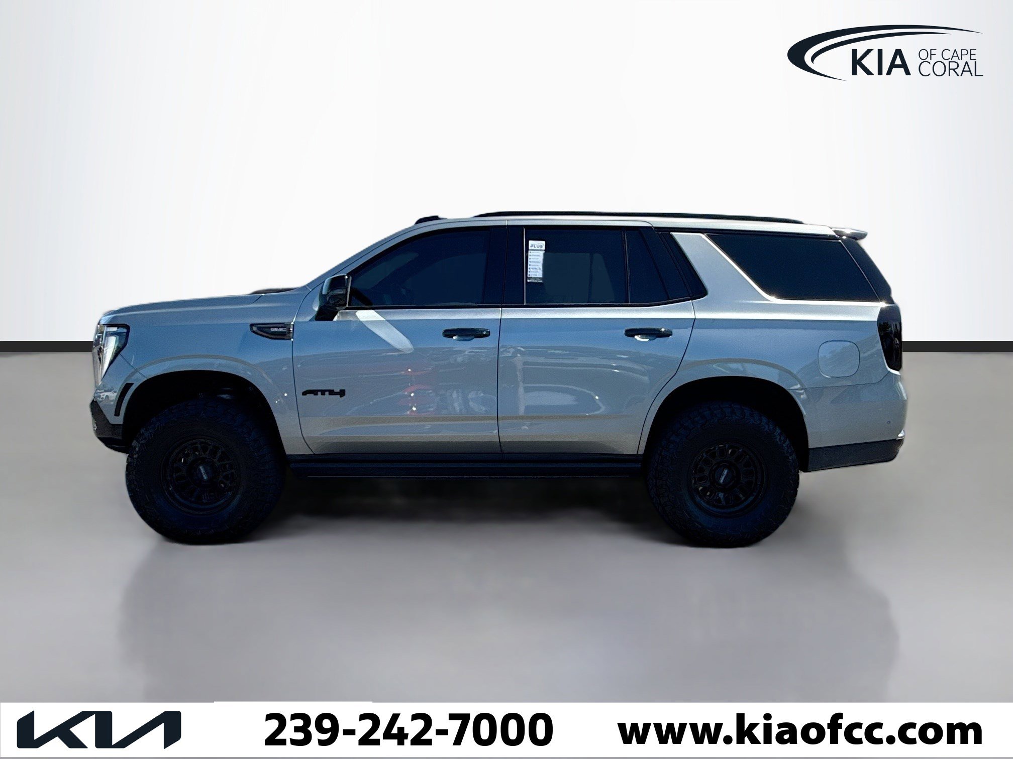 Used 2025 GMC Yukon AT4 Ultimate image 2