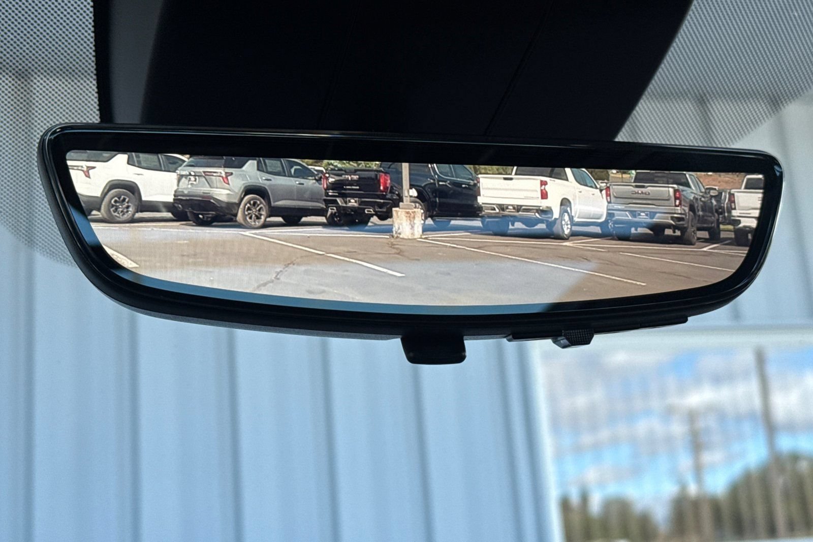 Used 2023 Chevrolet Suburban Premier AWD/4WD image 25