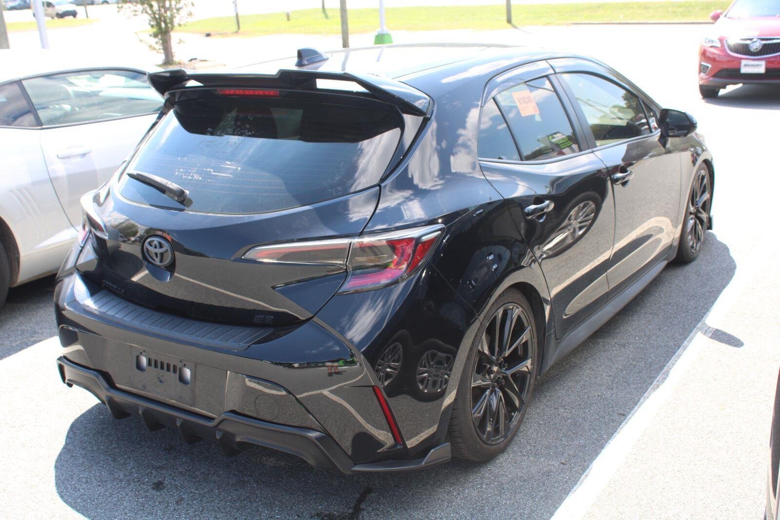 Used 2020 Toyota Corolla SE FWD image 6