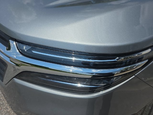 Used 2024 Chevrolet Equinox LT FWD image 31