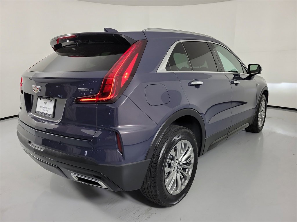 Certified 2025 Cadillac XT4 Premium Luxury image 4