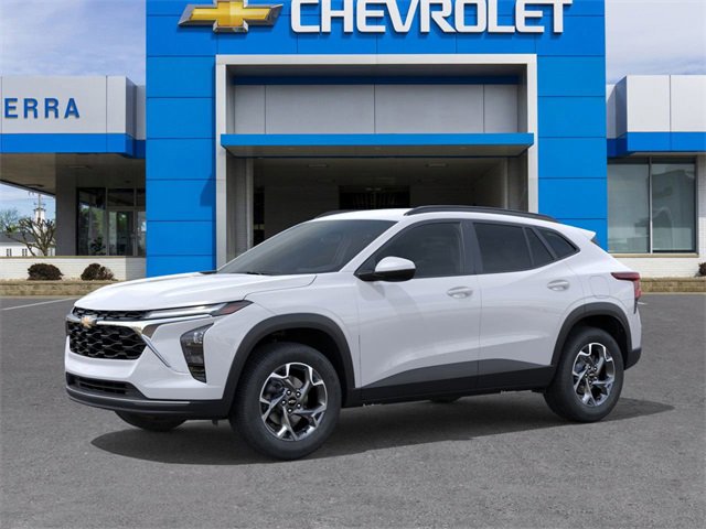 New 2026 Chevrolet Trax LT w/ Driver Confidence Package image 2