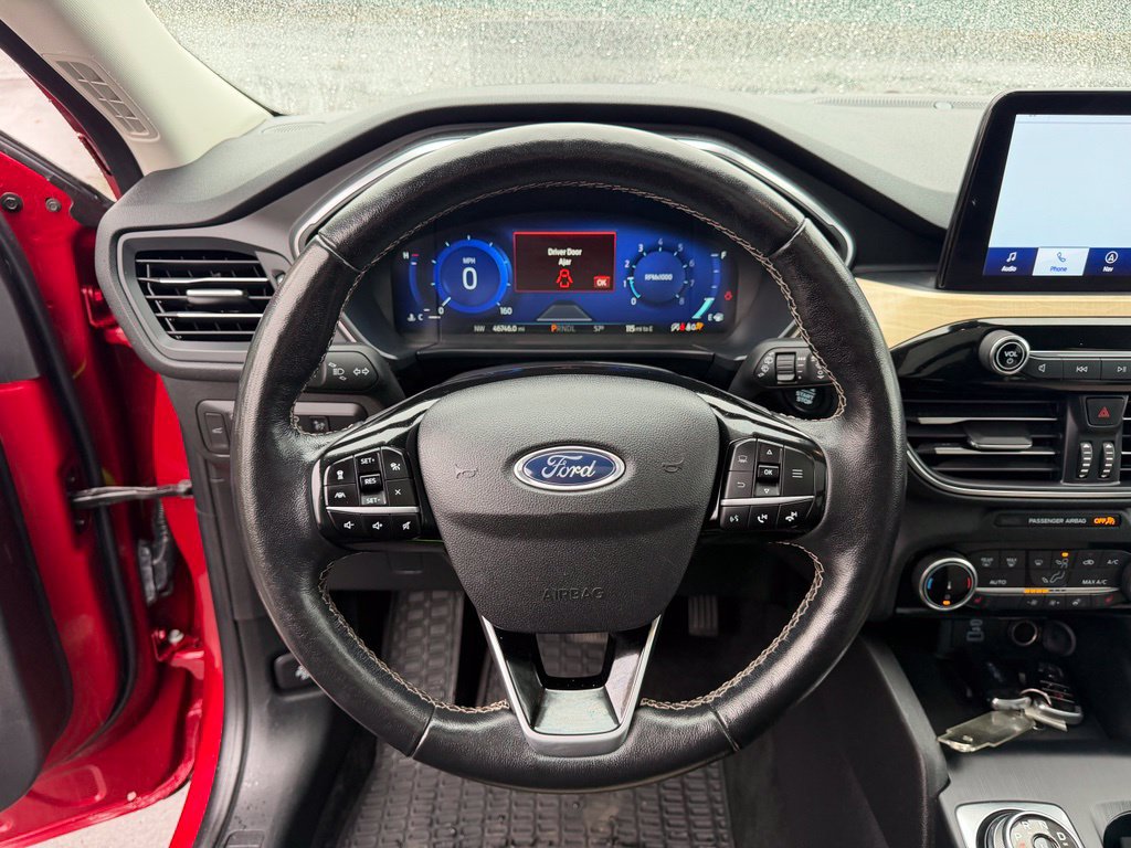 Used 2022 Ford Escape Titanium w/ Titanium Elite Package AWD/4WD image 19