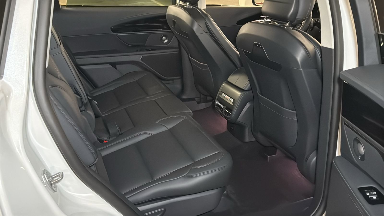 New 2026 Lincoln Nautilus Premier w/ Equipment Group 102A AWD/4WD image 12