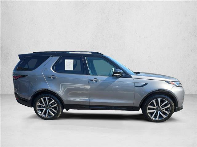 Certified 2024 Land Rover Discovery Dynamic SE image 4
