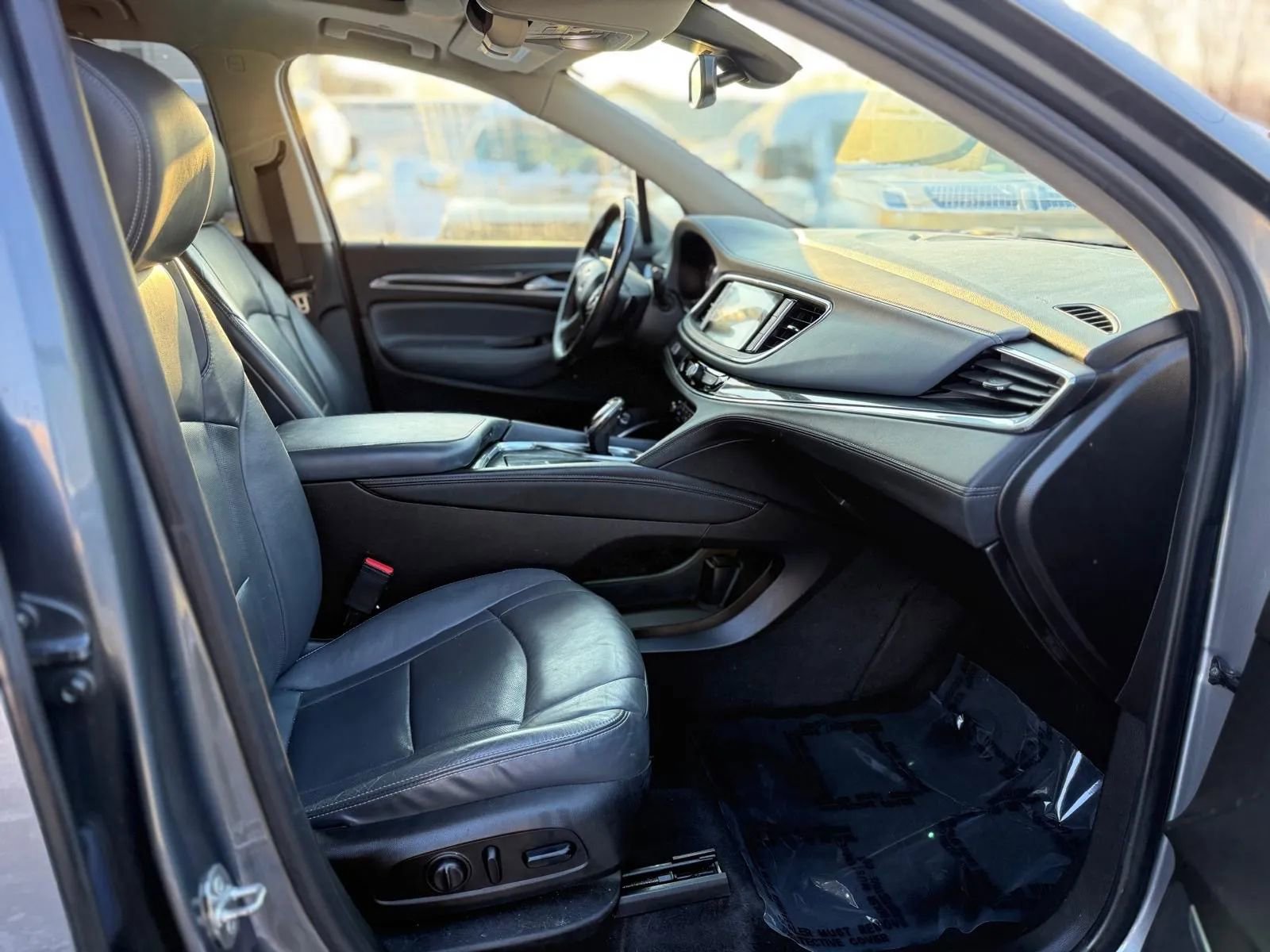 Used 2018 Buick Enclave Premium w/ Experience Buick Package image 21