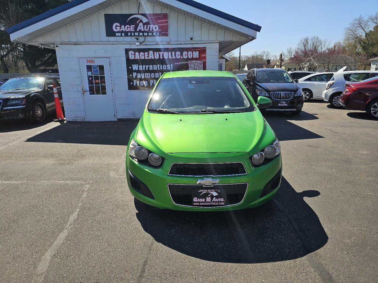 Used 2016 Chevrolet Sonic LT w/ Driver Confidence Package FWD image 2