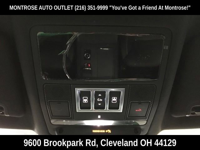 New 2023 Land Rover Discovery HSE R-Dynamic image 19