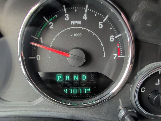 Used 2016 Jeep Wrangler Unlimited Rubicon w/ Connectivity Group image 21