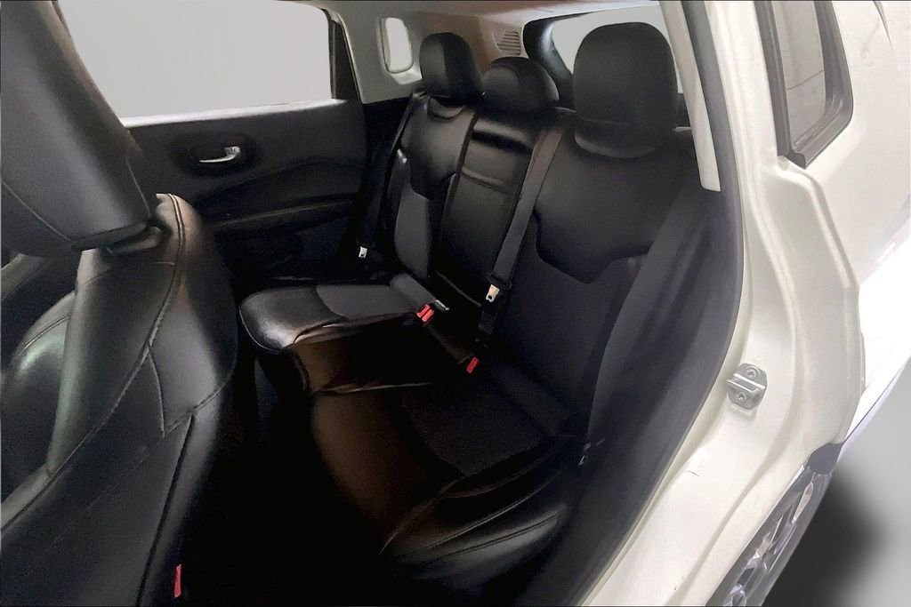 Used 2018 Jeep Compass Trailhawk w/ Navigation Group image 22