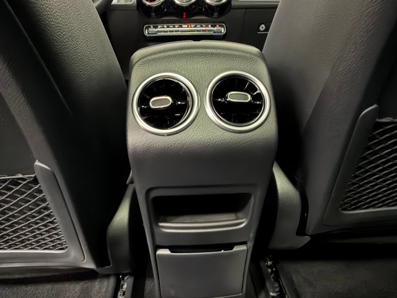 Used 2025 Mercedes-Benz EQB 300 4MATIC image 36