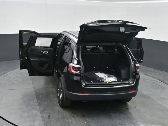 New 2026 Jeep Compass Latitude image 51