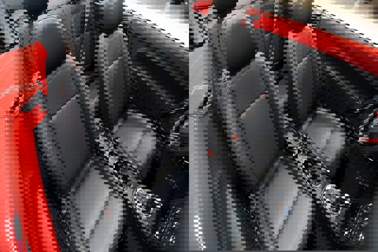 Used 2013 Volkswagen Beetle 2.5 image 18