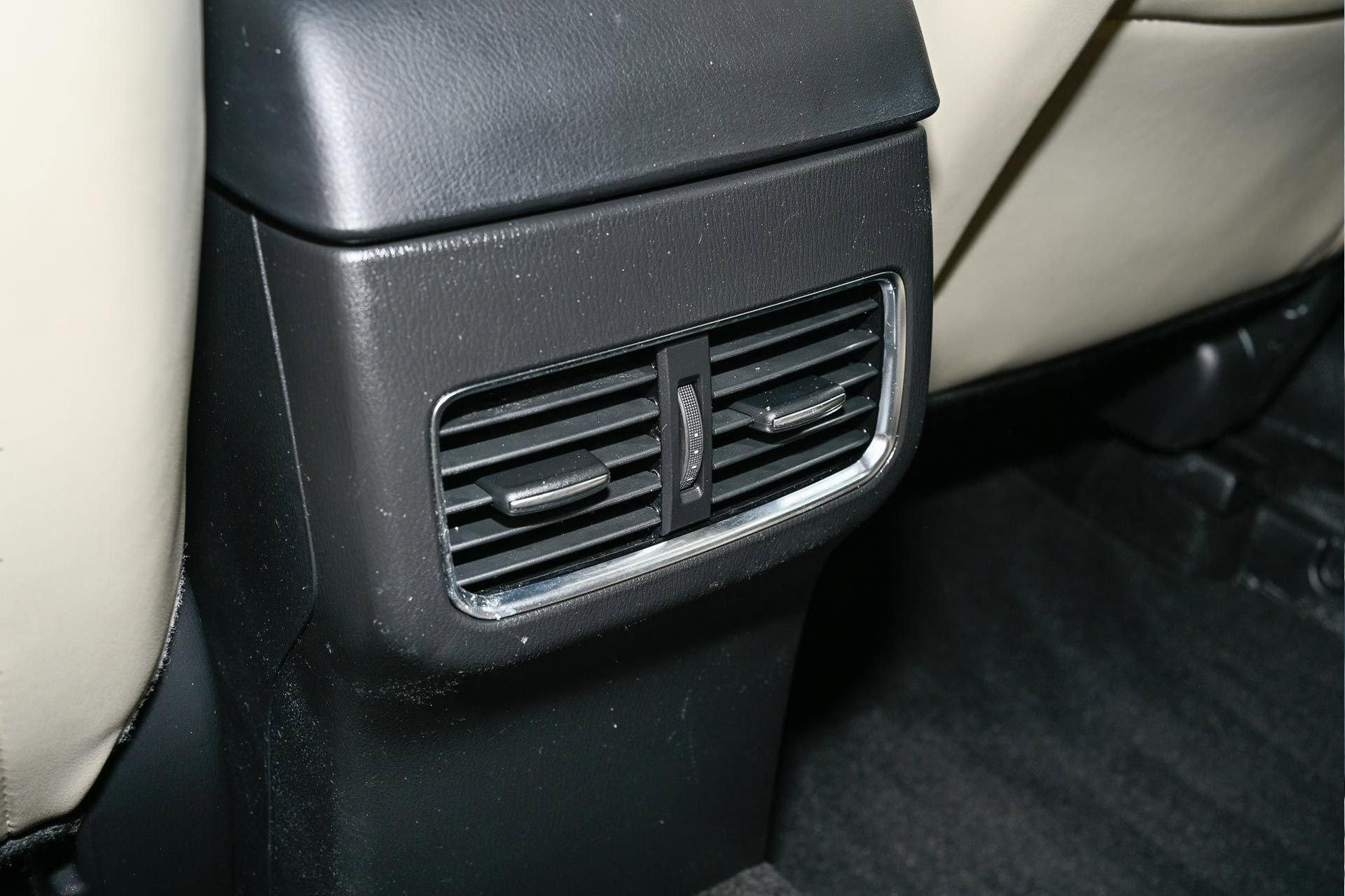 Used 2019 MAZDA CX-5 Touring image 23