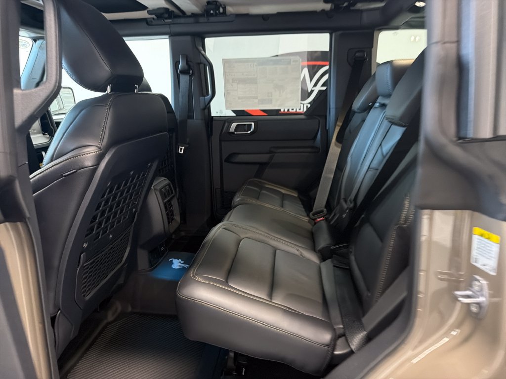 New 2026 Ford Bronco Badlands AWD/4WD image 14