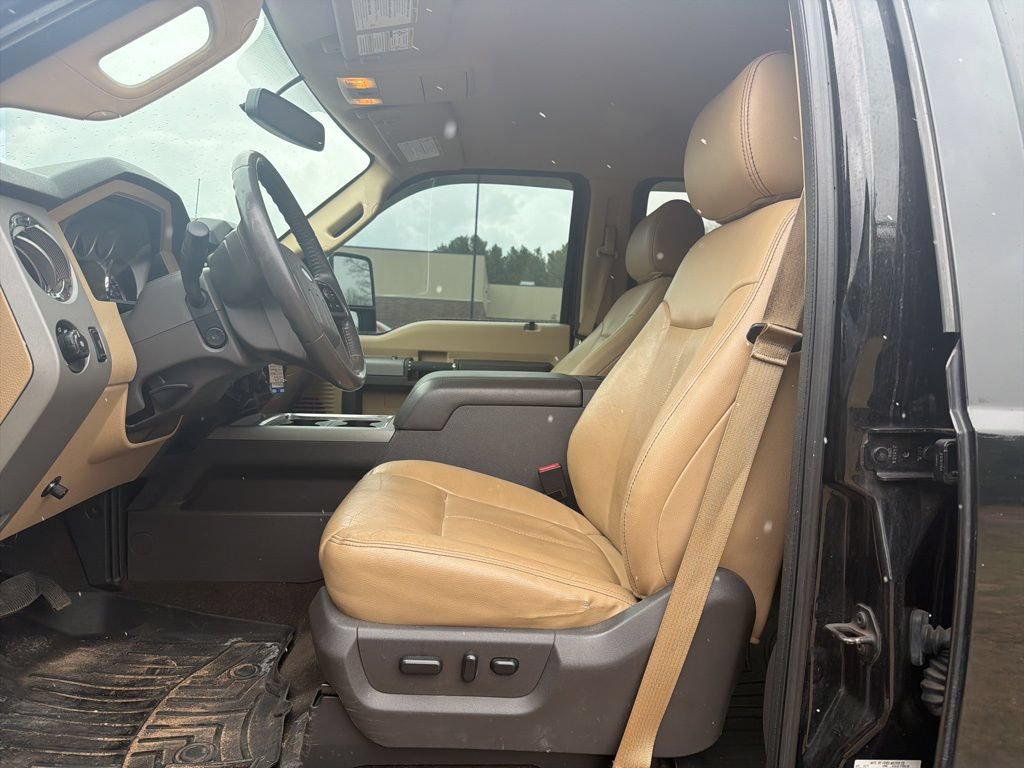 Used 2016 Ford F250 Lariat w/ Chrome Package AWD/4WD image 15