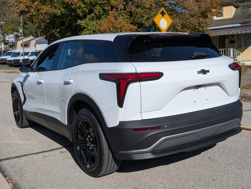 Used 2025 Chevrolet Blazer EV AWD Police image 13