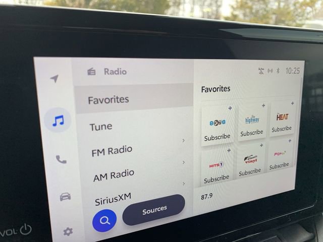 Used 2023 Toyota Corolla LE image 24