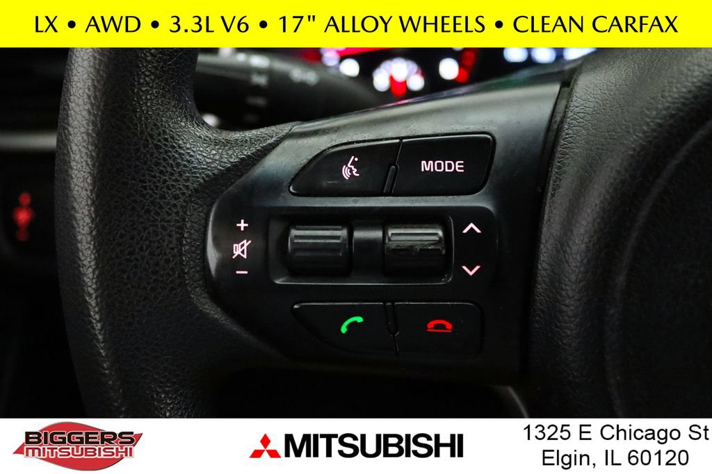 Used 2017 Kia Sorento AWD image 16
