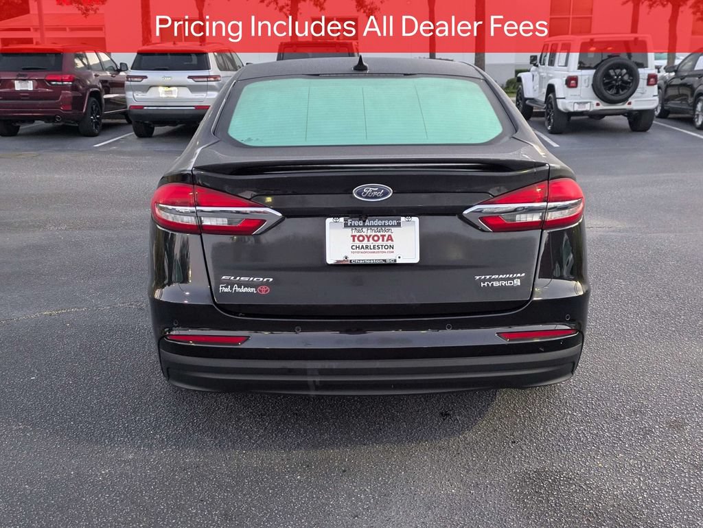 Used 2019 Ford Fusion Titanium FWD image 5