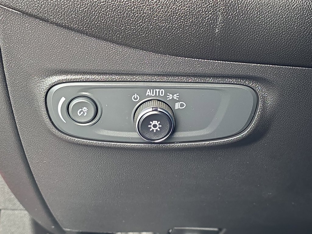 Certified 2024 Chevrolet Equinox RS w/ RS Leather Package image 27