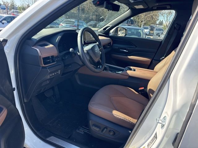 Used 2025 Toyota Grand Highlander AWD Hybrid image 5