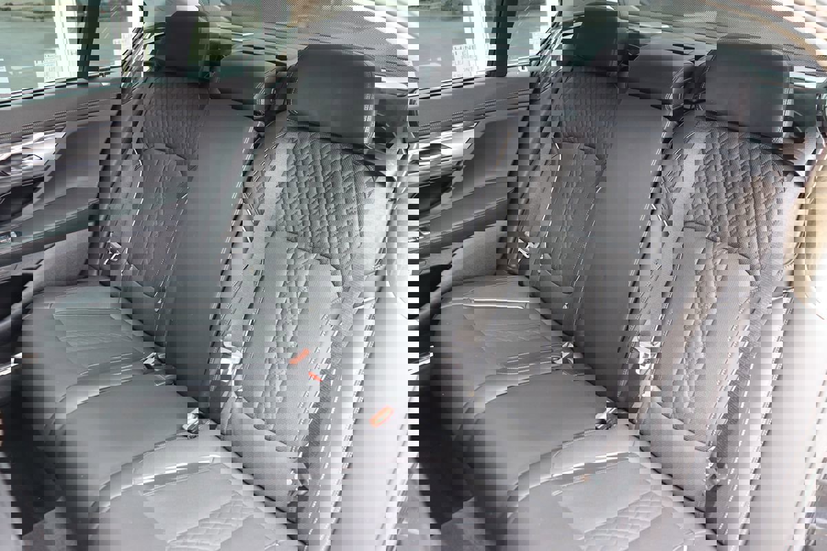 Used 2018 BMW 750i 750i image 40