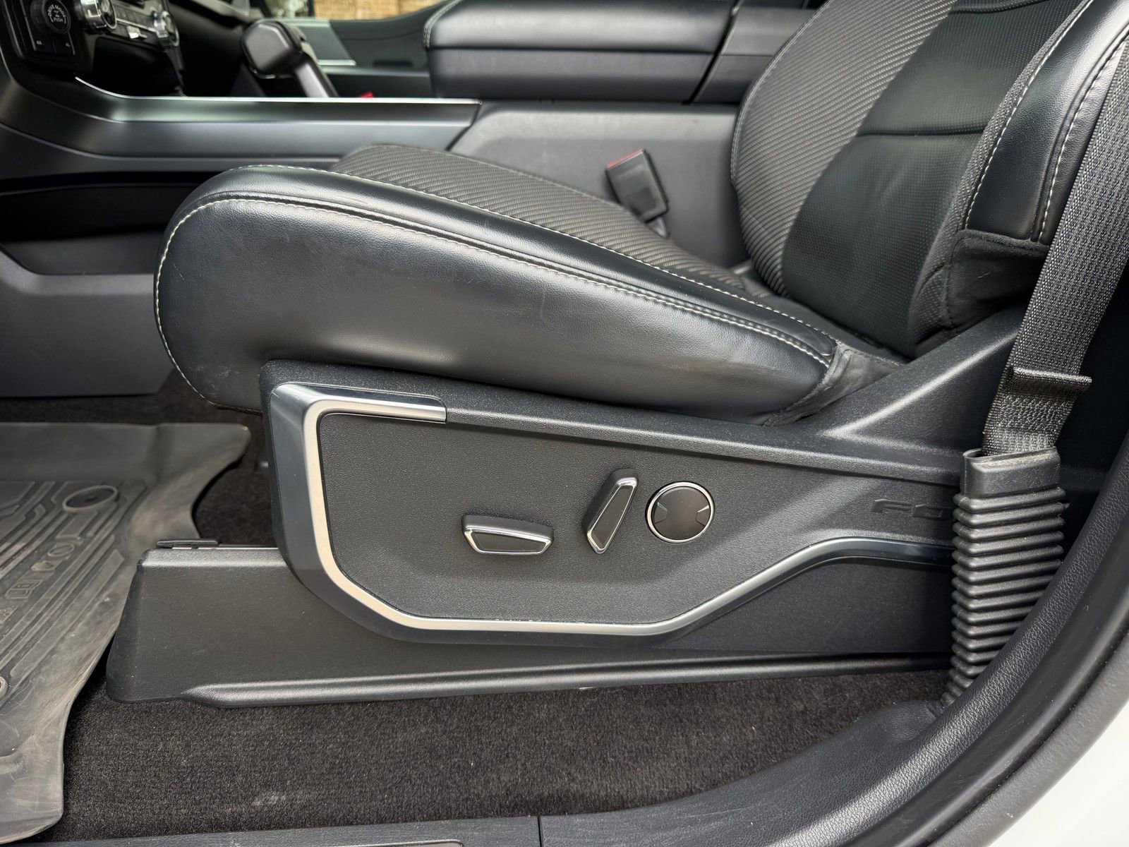 Used 2021 Ford F150 Raptor w/ Torsen Package image 12