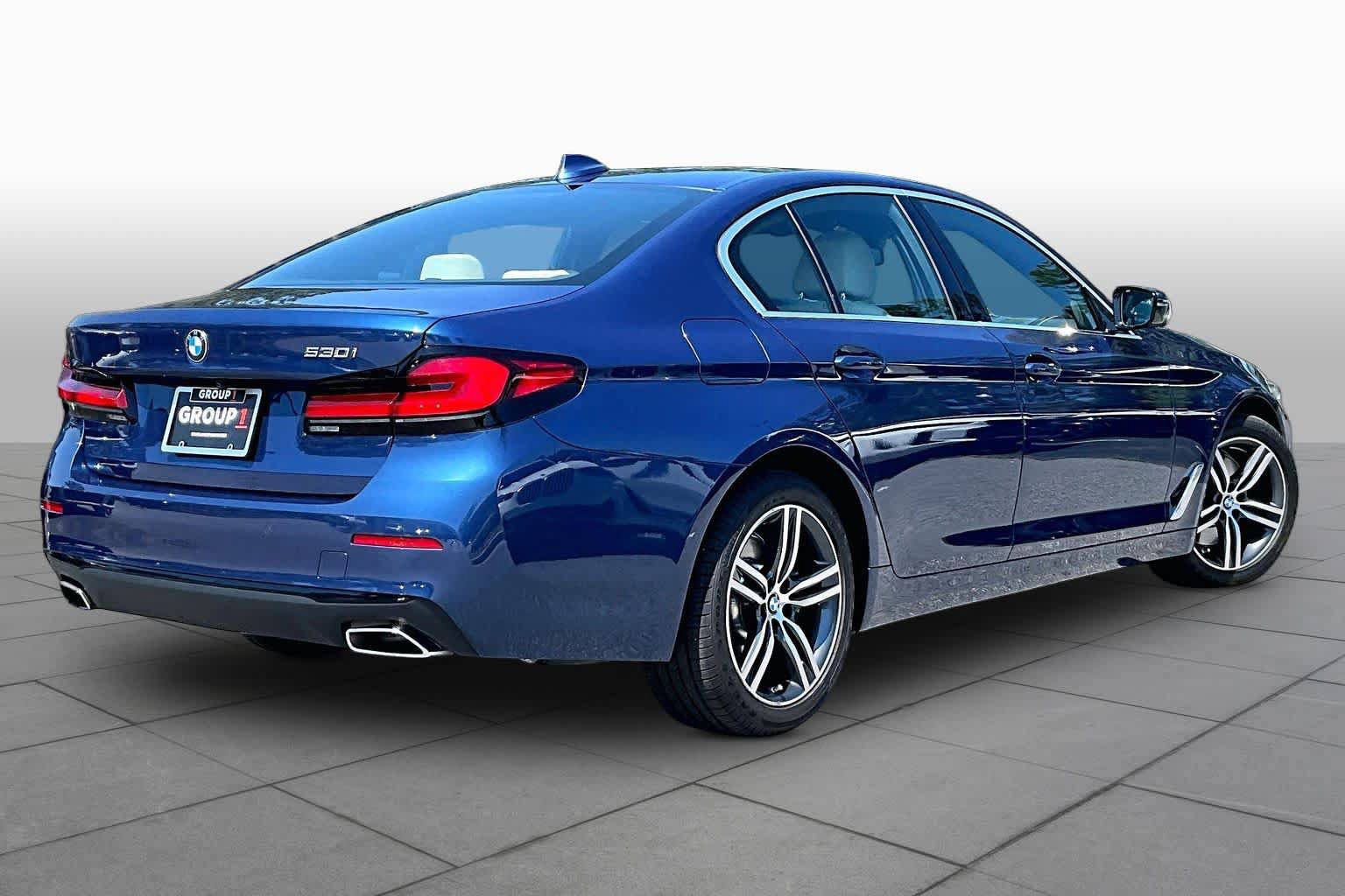 Used 2023 BMW 530i w/ Premium Package RWD image 13
