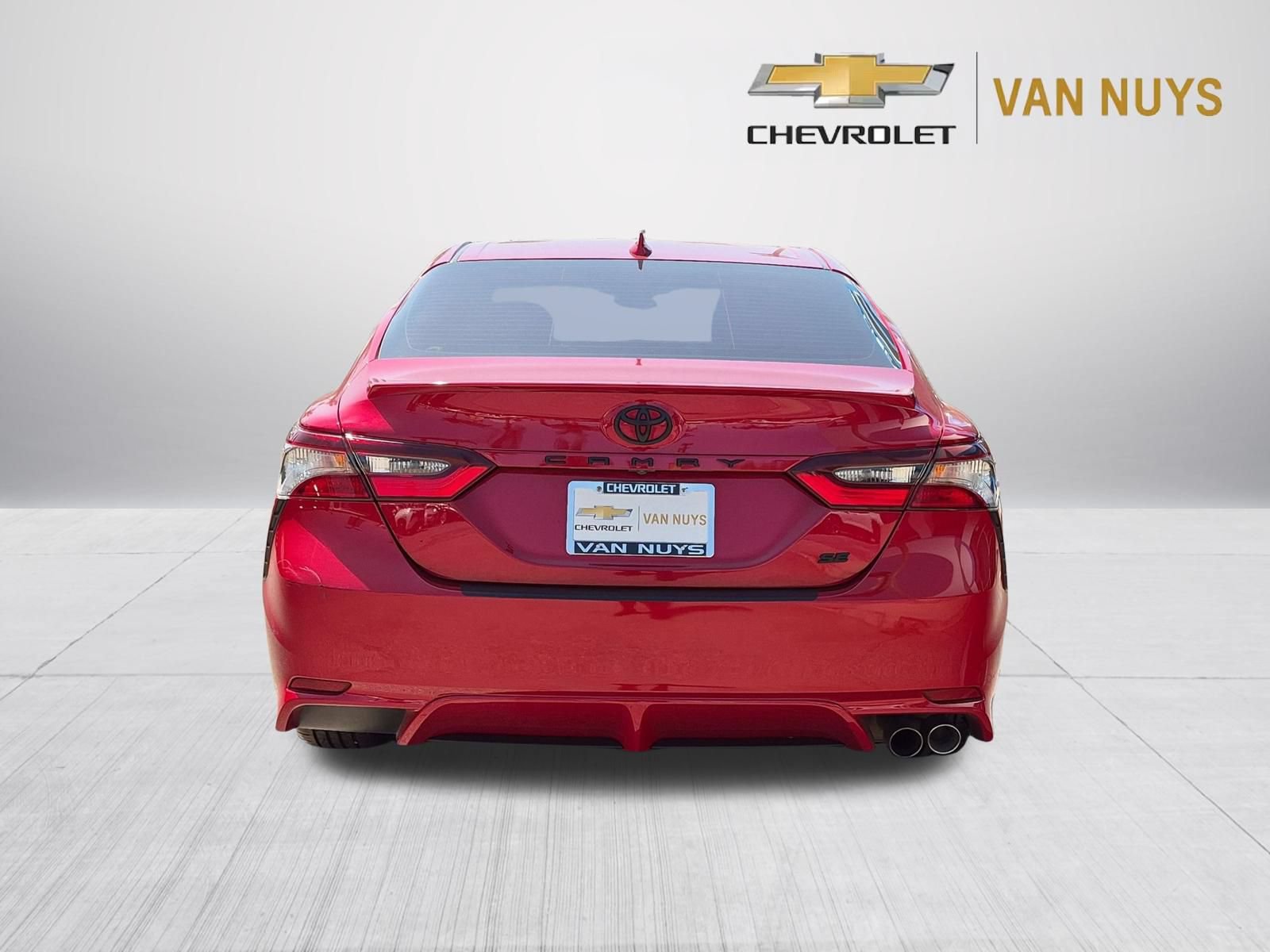 Used 2024 Toyota Camry SE FWD image 6