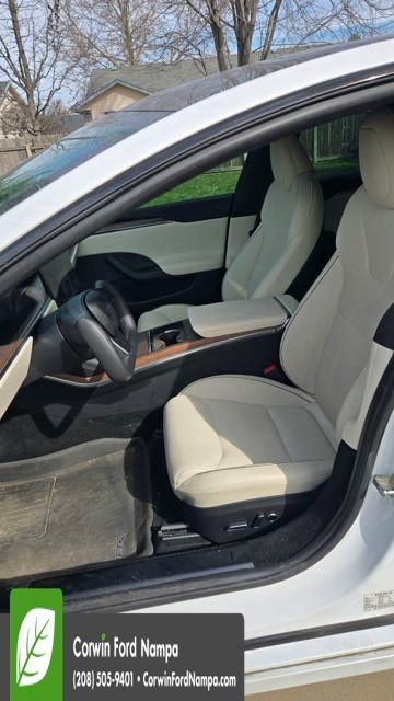 Used 2021 Tesla Model S Plaid image 14