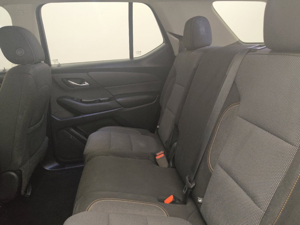 Used 2019 Chevrolet Traverse LT FWD image 18