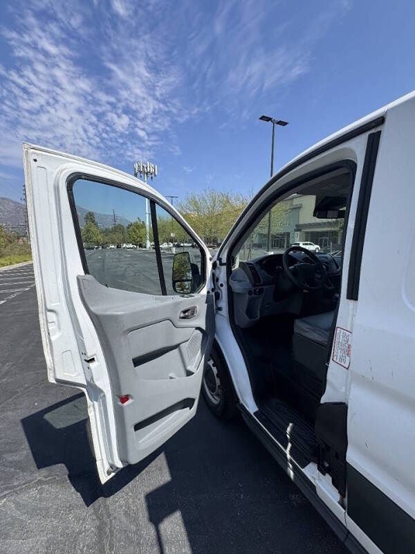 Used 2016 Ford Transit 150 130 Low Roof RWD image 15