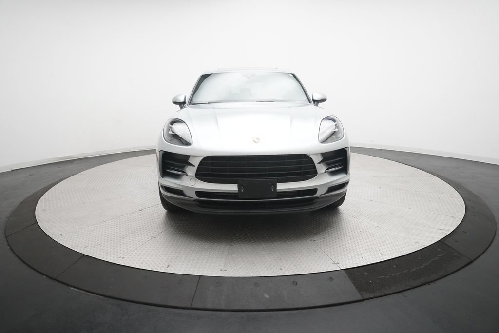 Used 2020 Porsche Macan AWD/4WD image 2