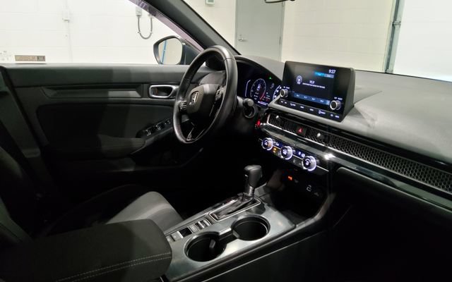 Used 2023 Honda Civic Sport image 19
