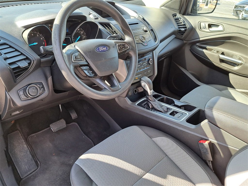 Used 2018 Ford Escape SE image 5