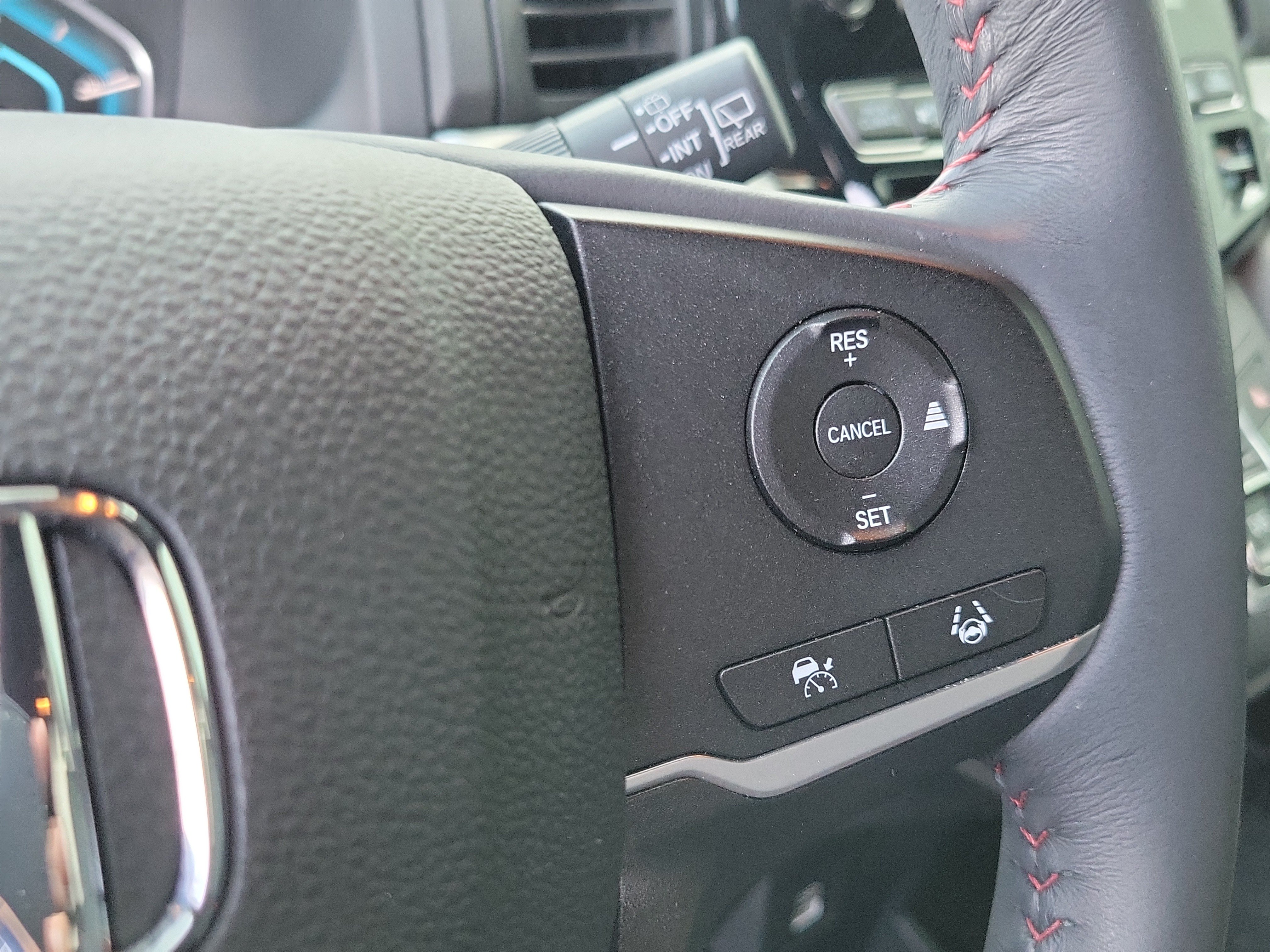 Certified 2024 Honda Odyssey Sport image 26