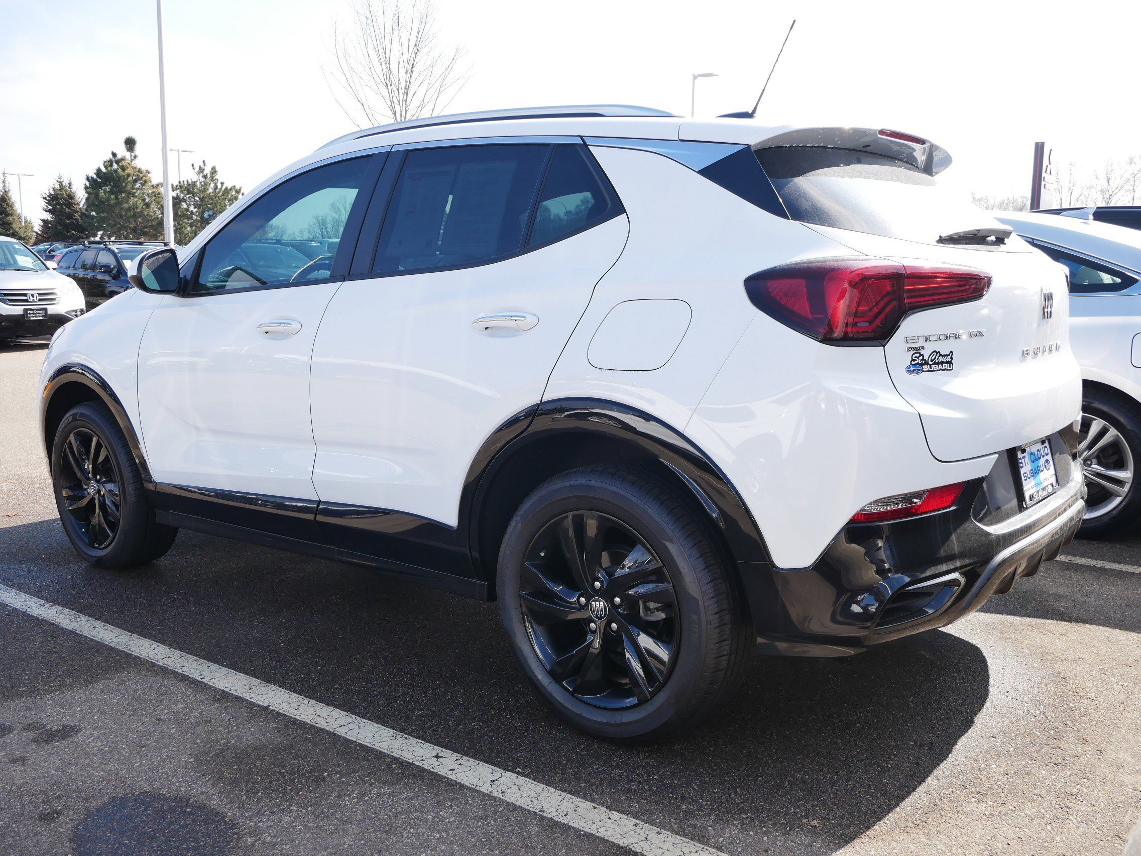 Used 2024 Buick Encore GX Sport Touring image 4