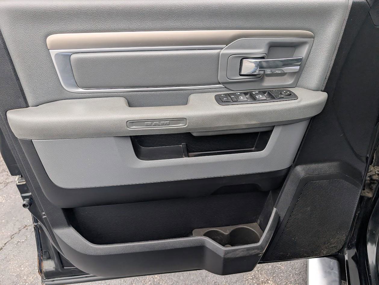 Used 2016 RAM 1500 Big Horn AWD/4WD image 37
